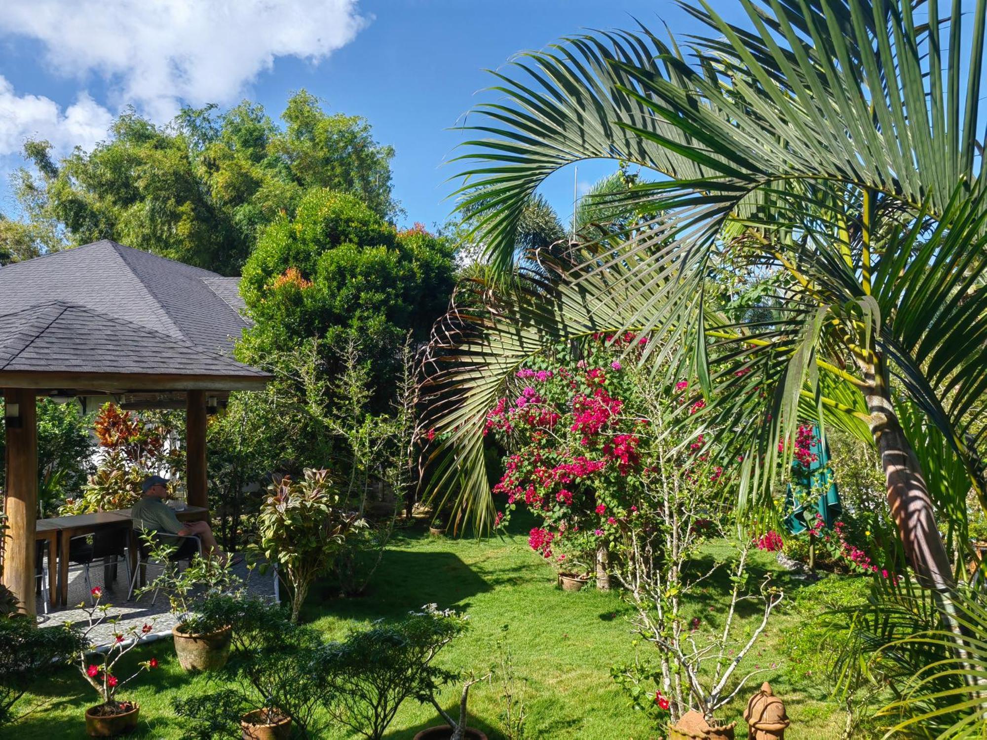 Garden Bungalows Resort Siquijor Extérieur photo